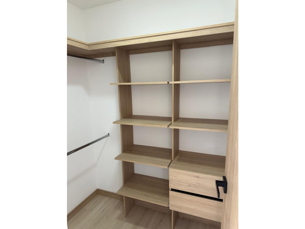 SE VENDE APARTAMENTO EN ENVIGADO CERCA A LA AVENIDA EL POBLADO — foto 6