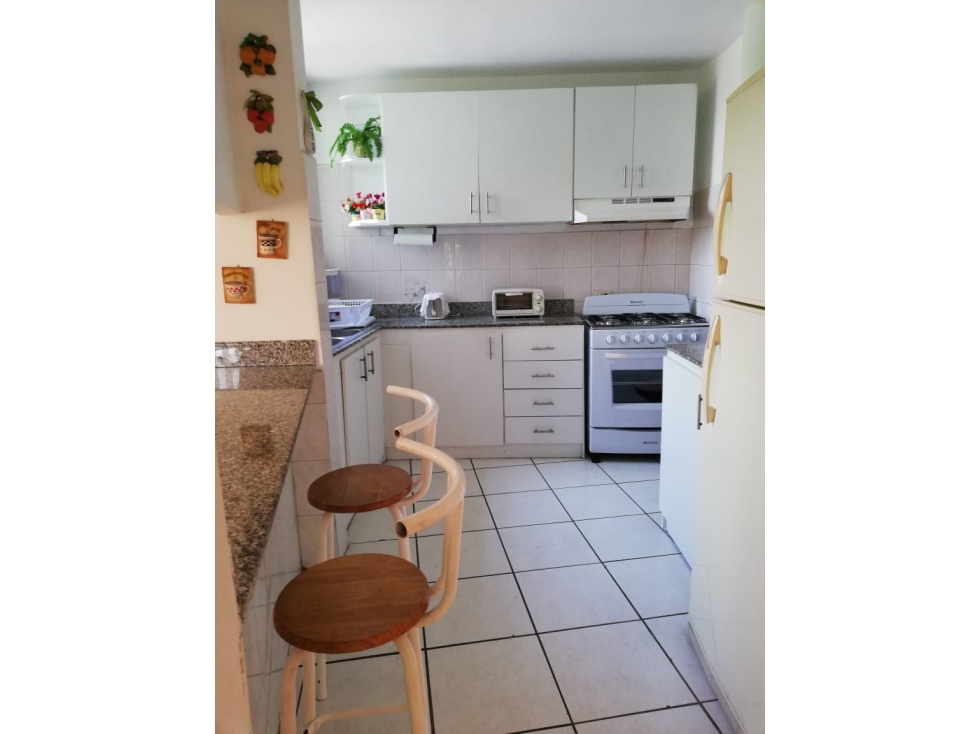 Apartamento Amoblado En Alquiler En Miraflores| Ph Beverly Hills — foto 3