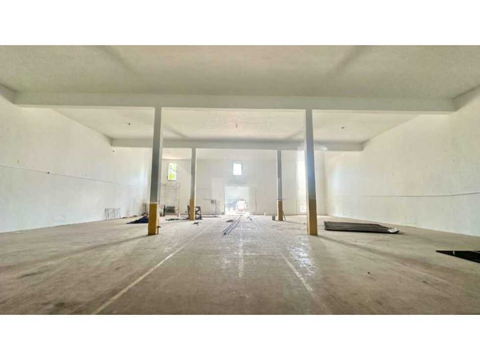 Se Alquila Galera En Las Acacias A Pasos de Ave Domingo Diaz — foto 5