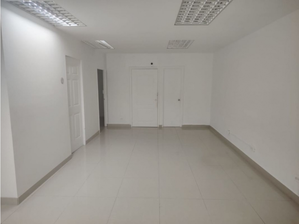 Se Alquila Local Comercial en El Dorado — foto 5