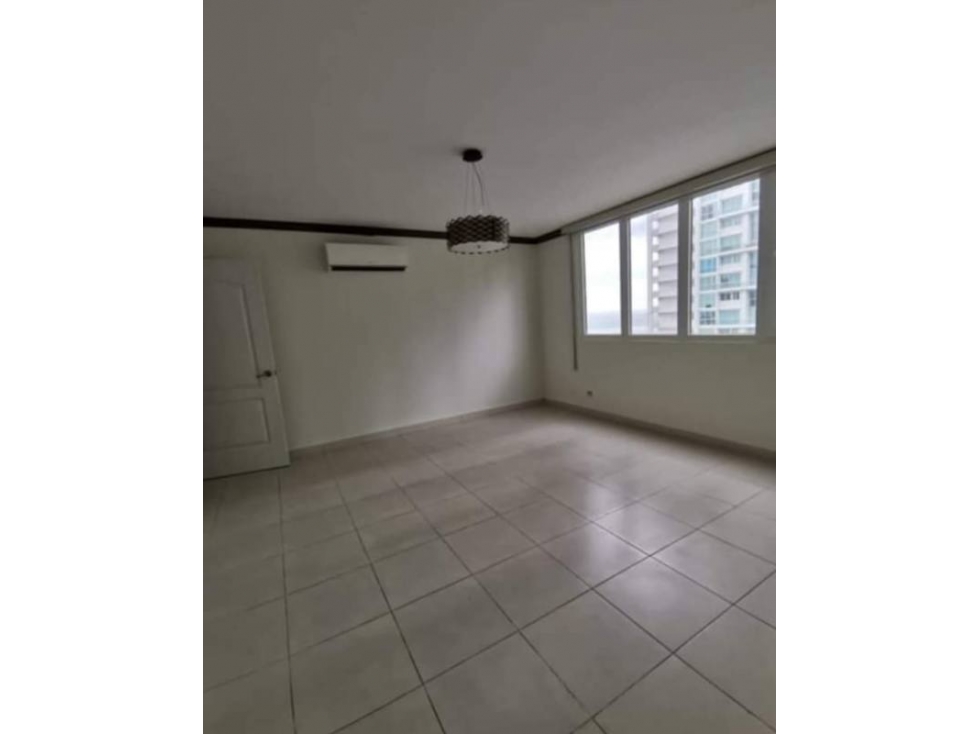 Se Vende Apartamento en Punta Pacifica | PH Courtyard