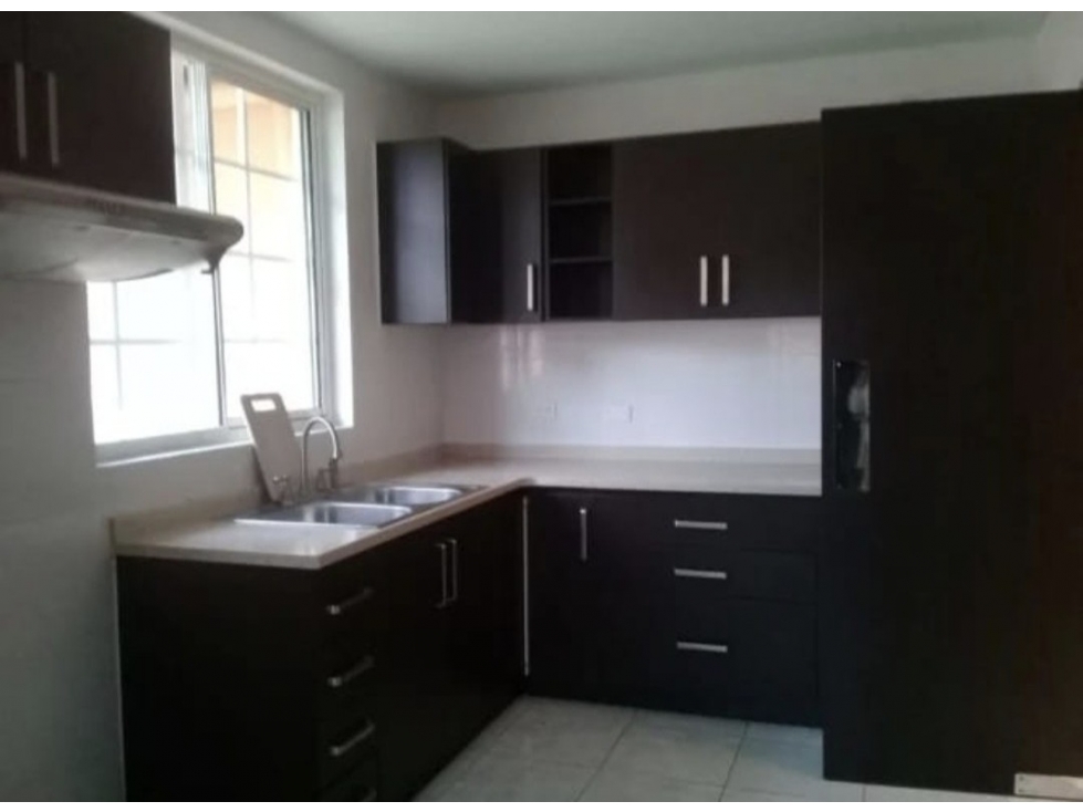 Casa En Alquiler En Altos de Santamaria | Urbanizacion Bariloche — foto 4