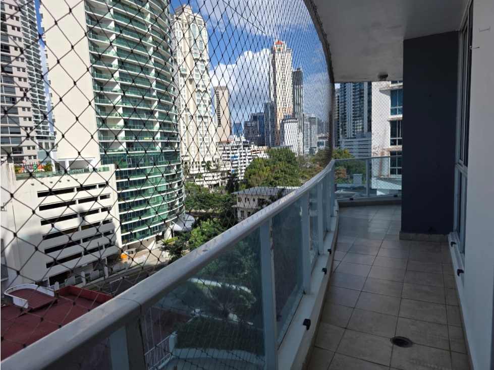 ¡Solo $225,000! Apartamento de 160 m² en Bella Vista | Ave. Balboa