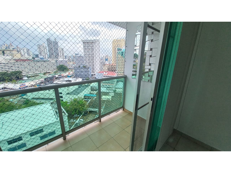 Apartamento en Obarrio PH Seawaves | Remodelado y con Vista