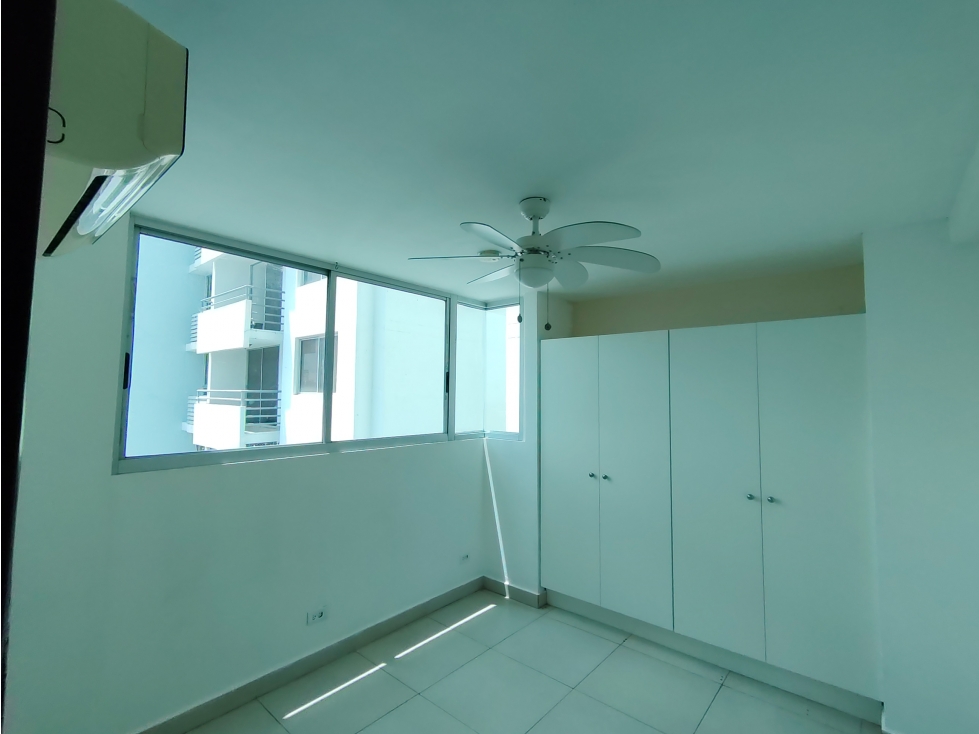Apartamento en Alquiler en PH Arenas Park Parque Lefevre — foto 2