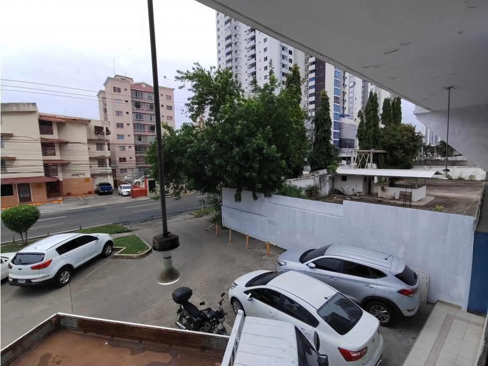 Local En Alquiler Planta Baja Ave. Ernesto T. Lefevre | PH Royal Park - 5