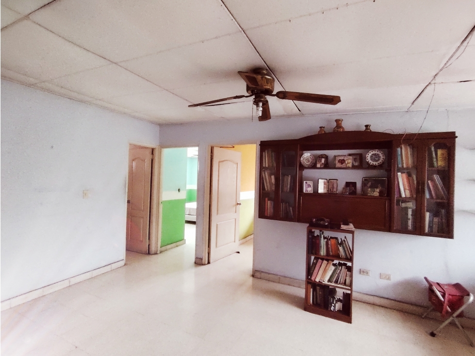 Casa en Venta En Chanis con Potencial Residencial y Comercial - 3