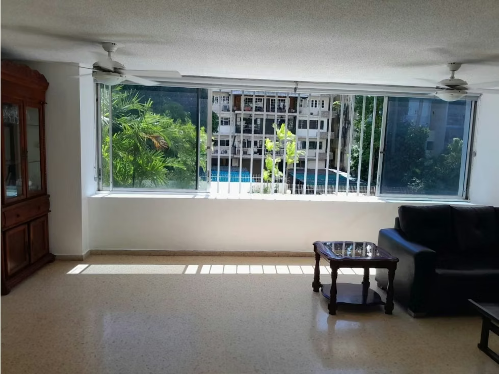 Apartamento en Venta con Línea Blanca en El Cangrejo | PH Lebaron II — foto 3