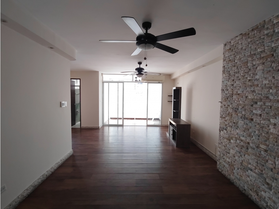 Apartamento En Alquiler En Hato Pintado A Pasos de Via España - 1
