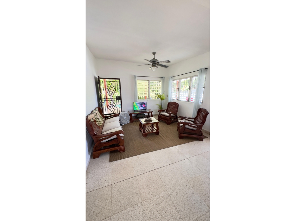 Oportunidad en Coronado | Casa con Piscina + 1,454m² de Terreno |$250K - 6