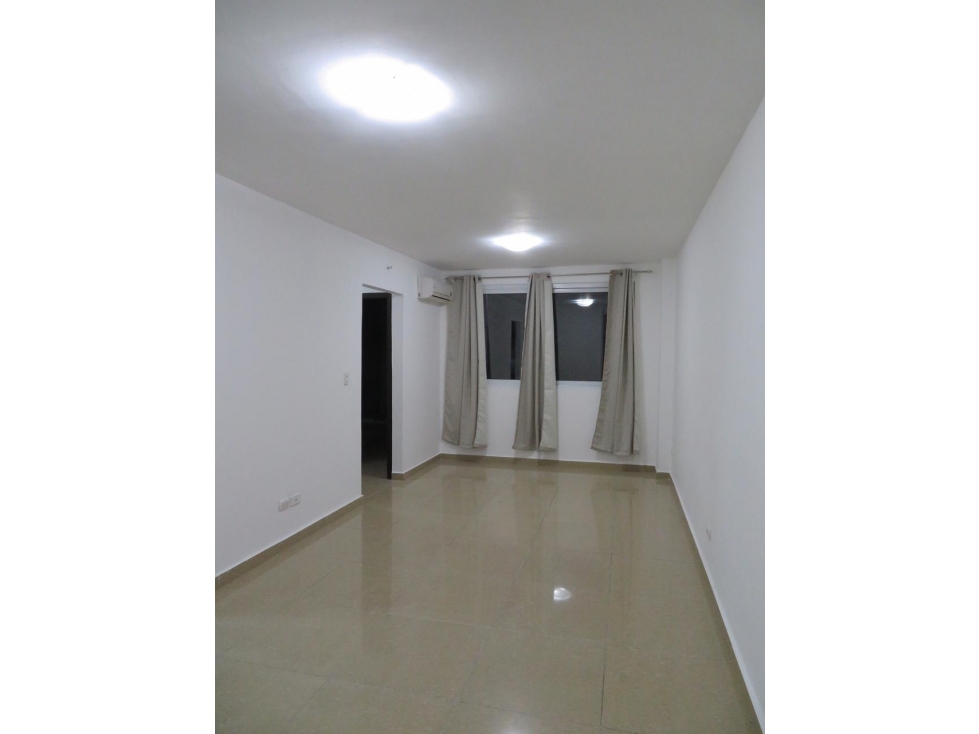Se Alquila Apartamento En Tumba Muerto | Ph Urbis Tower — foto 3