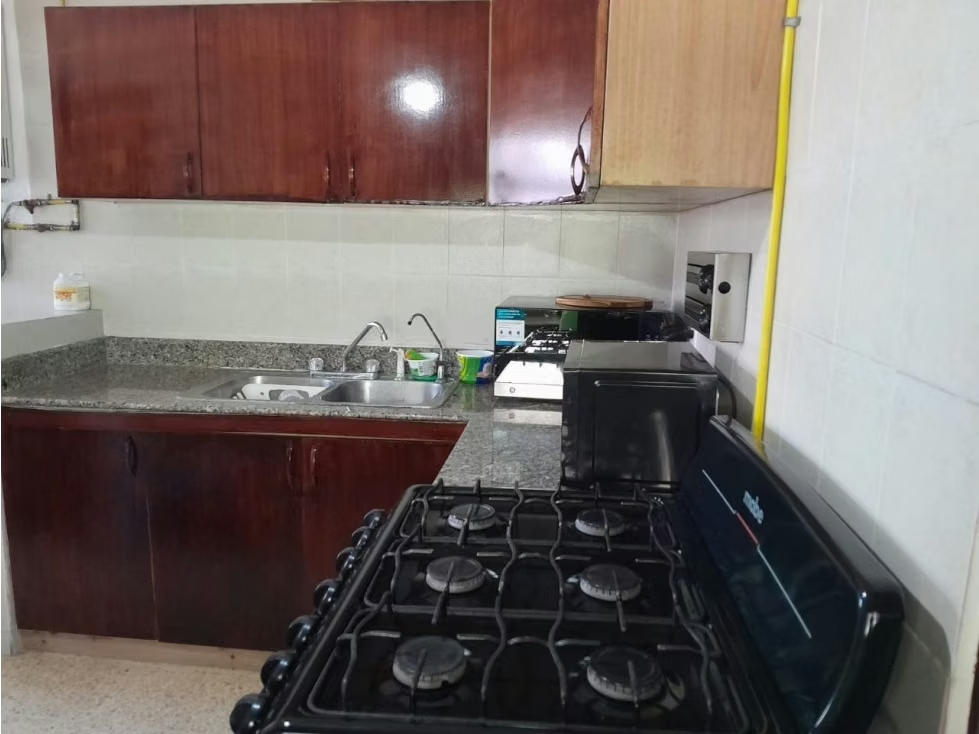 Apartamento en Venta con Línea Blanca en El Cangrejo | PH Lebaron II — foto 4