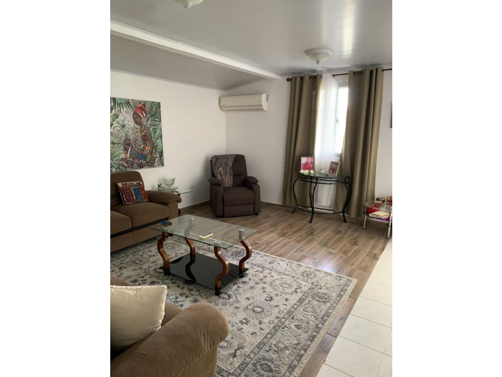 Casa en venta en Valle Dorado | La Chorrera | US$90,000 — foto 4