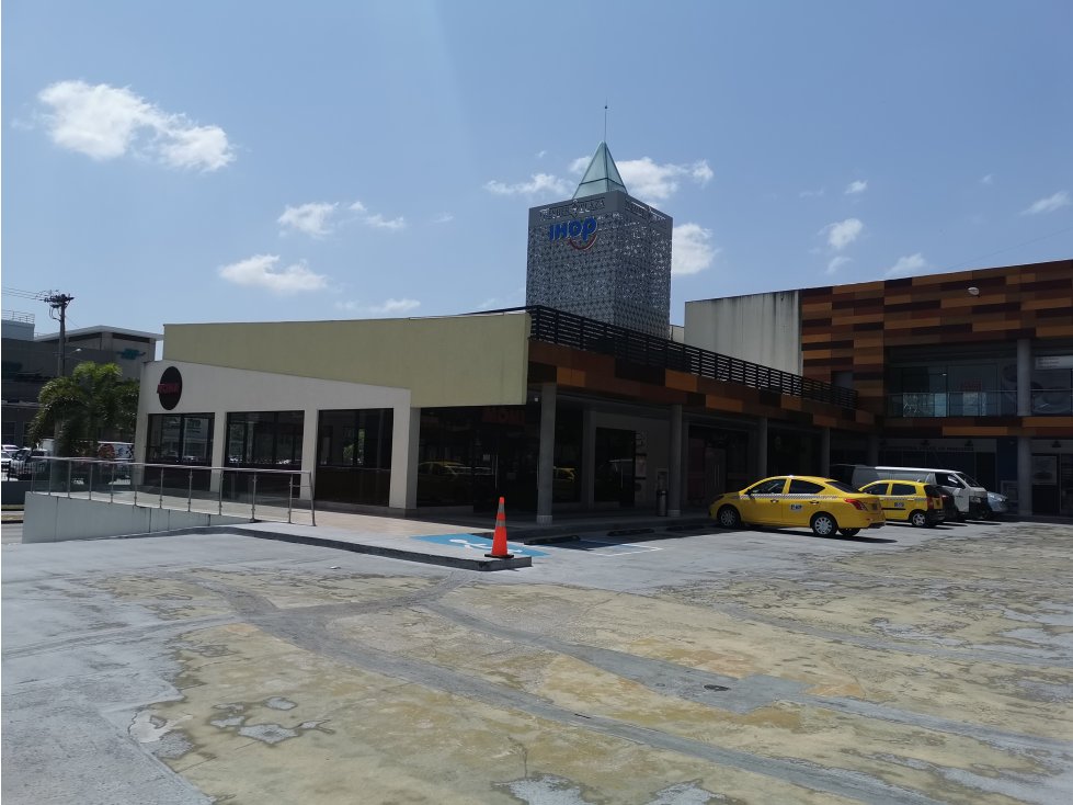 LOCAL EN ALQUILER EN PLANTA BAJA PLAZA PREMIER - 5
