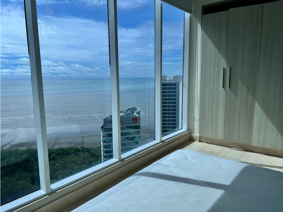 APARTAMENTO EN ALQUILER EN PH THE REGENT CON VISTA AL MAR — foto 3