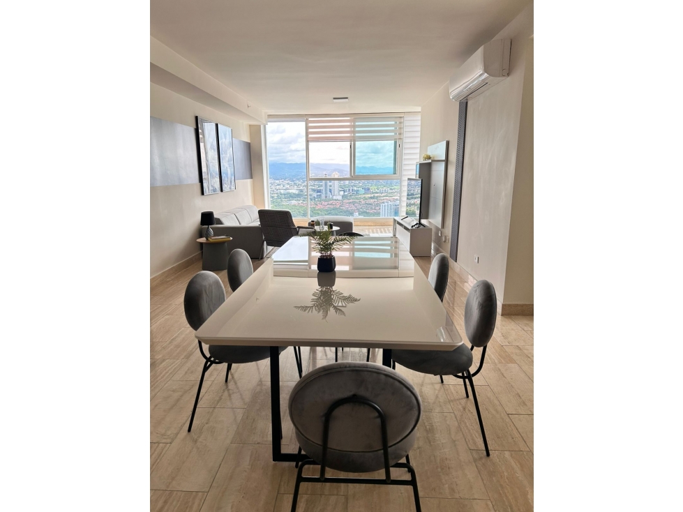 APARTAMENTO EN ALQUILER EN PH THE REGENT CON VISTA AL MAR