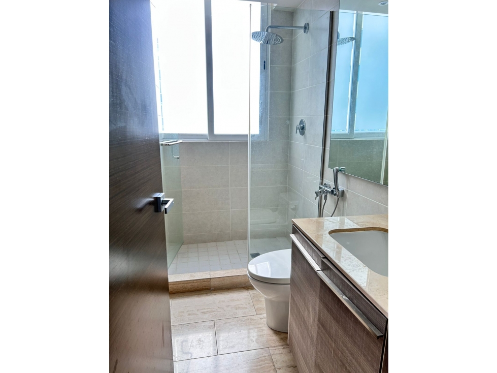 APARTAMENTO EN ALQUILER EN PH THE REGENT CON VISTA AL MAR — foto 6