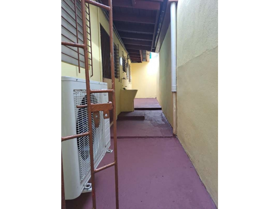 Se Alquila Casa Familiar/Oficina en Miraflores | Betania — foto 4