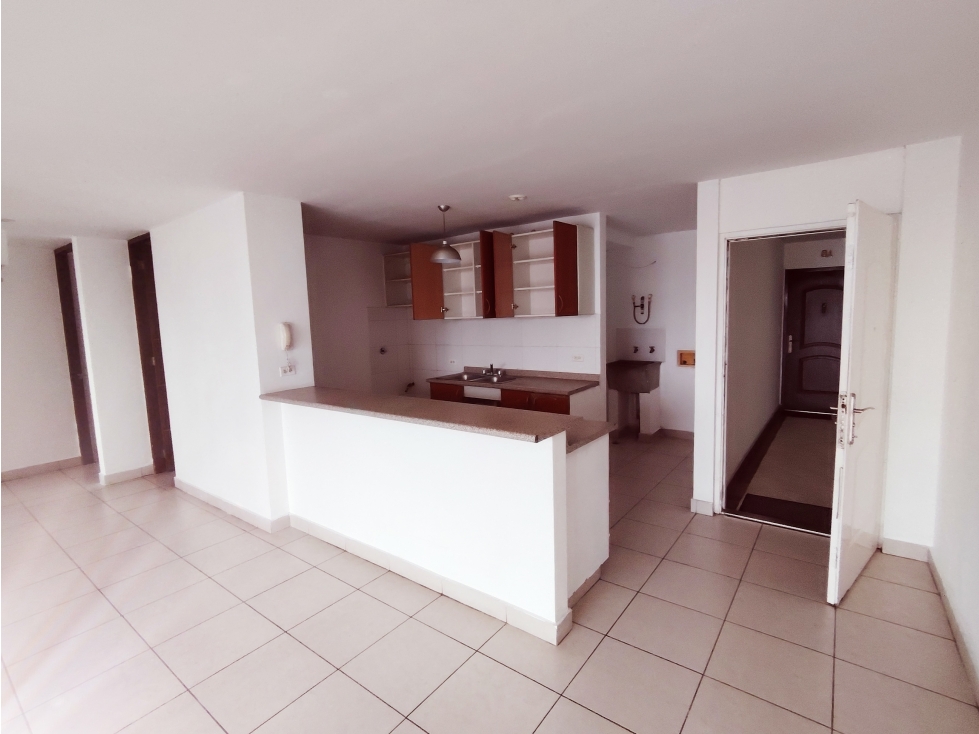 Apartamento En Alquiler Frente A Estación del Metro Ave. 12 de Octubre — foto 4