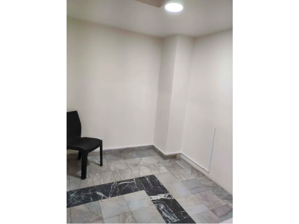 Excelente Oportunidad! Oficina En Alquiler y Venta En Avenida Balboa — foto 5