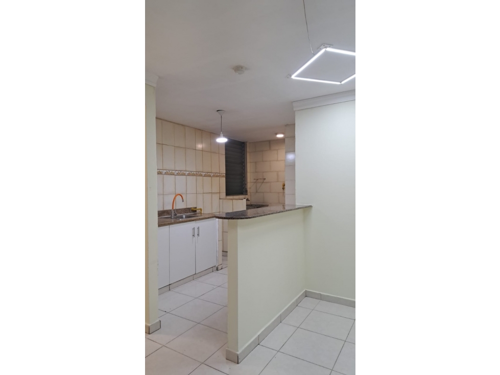 Se Vende Apartamento sobre Via España | PH Torres de España - 2