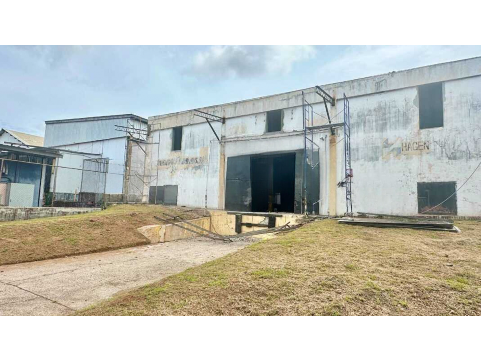 Se Alquila Galera En Las Acacias A Pasos de Ave Domingo Diaz — foto 3