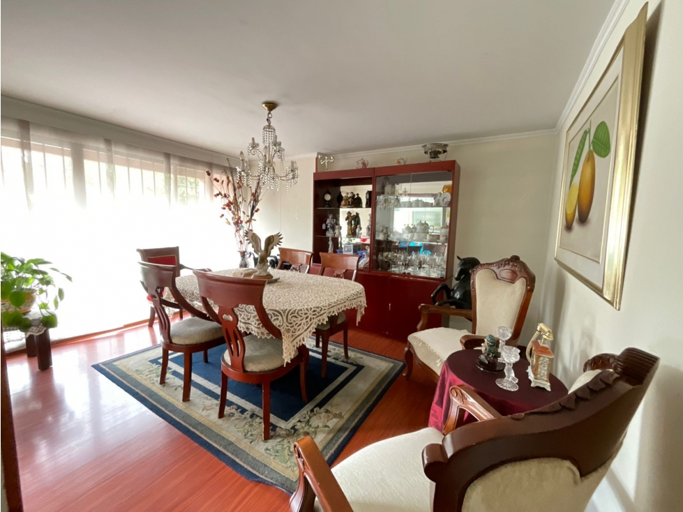 VENDO APARTAMENTO EXTERIOR CLASICO