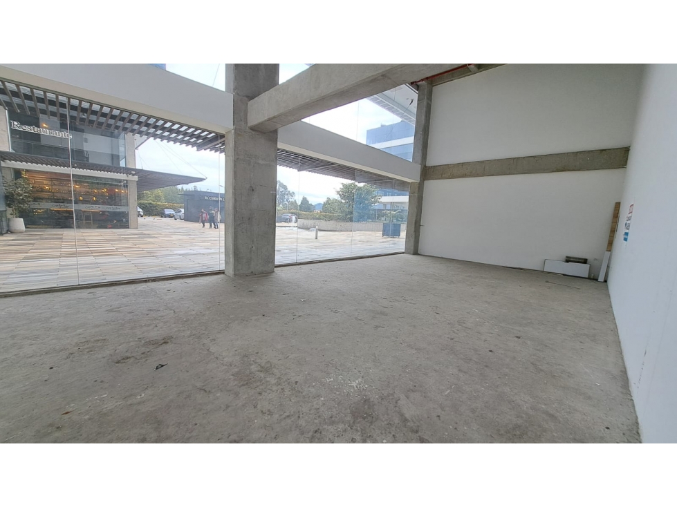 VENDO / ARRIENDO GRAN LOCAL ESQUINERO EN CAJICA - 1