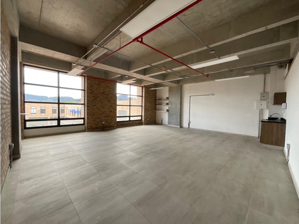 VENTA ESPECTACULAR OFICINA EXTERIOR — foto 4