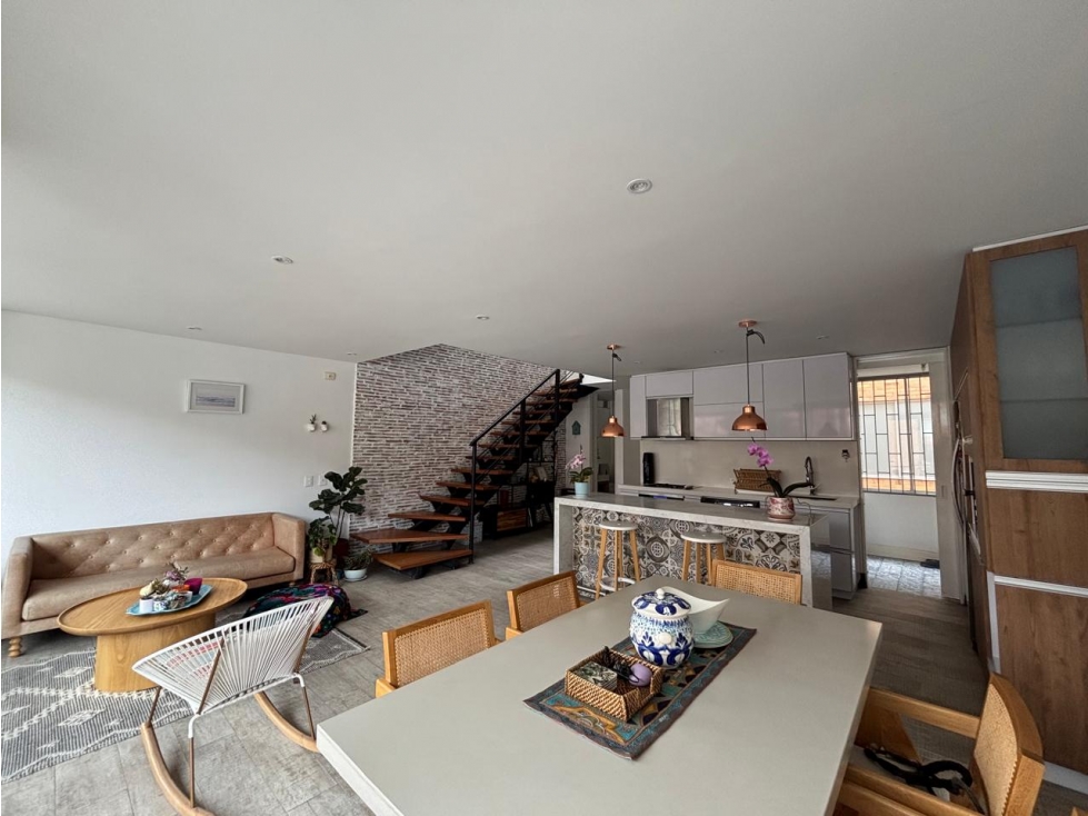 ARRIENDO APARTAMENTO TRIPLEX AMOBLADO EN SANTA PAULA — foto 4