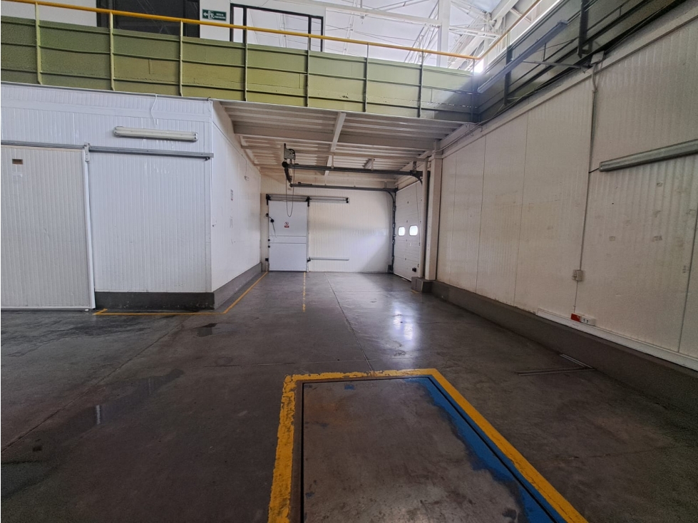ARRIENDO ESPECTACULAR BODEGA PARA EMPRESA DE ALIMENTOS - 3