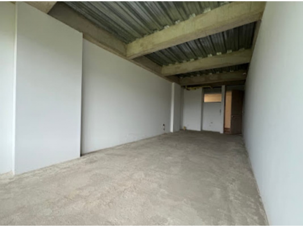 VENDO GRAN CONSULTORIO EN OBRA GRIS — foto 3