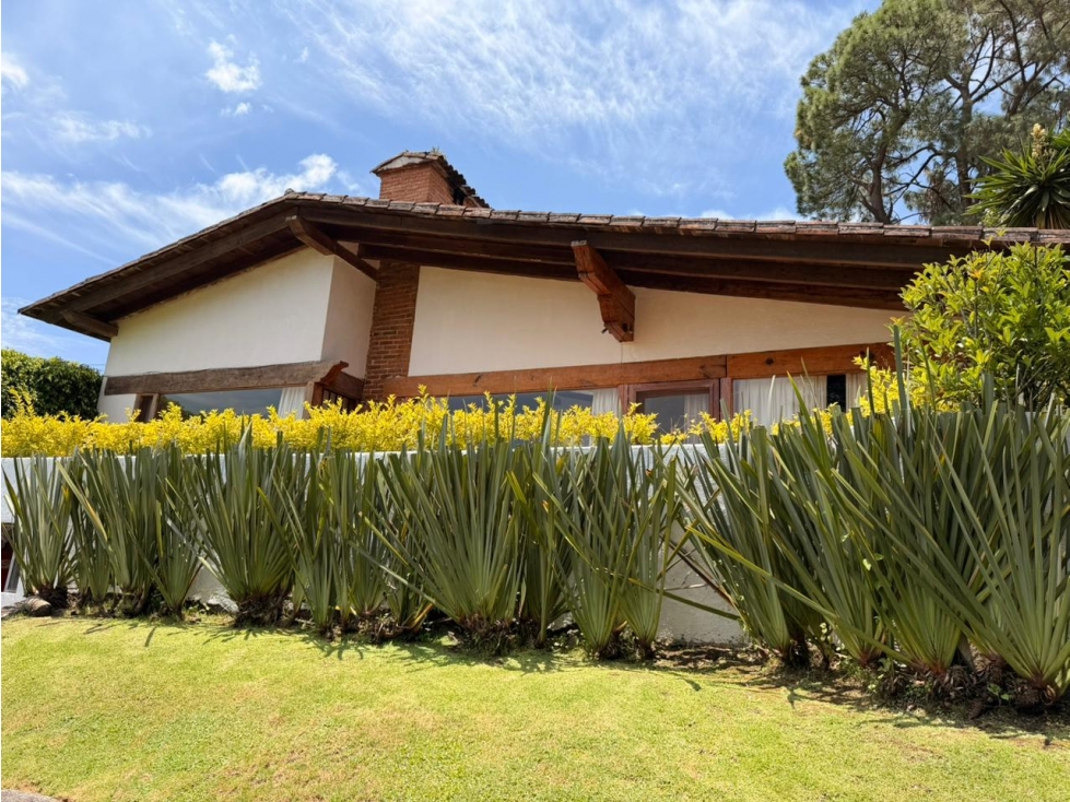 CASA EN RENTA CONDOMINIO AVANDARO