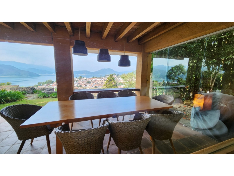 CASA EN VENTA,VALLE DE BRAVO CENTRO — foto 2