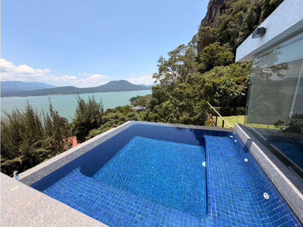 CASA EN RENTA CON VISTA AL LAGO — foto 2