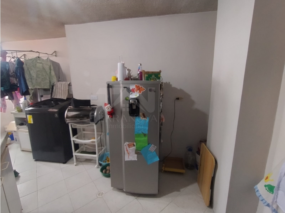 Apartamento en venta 80m2 sector Colseguros — foto 3