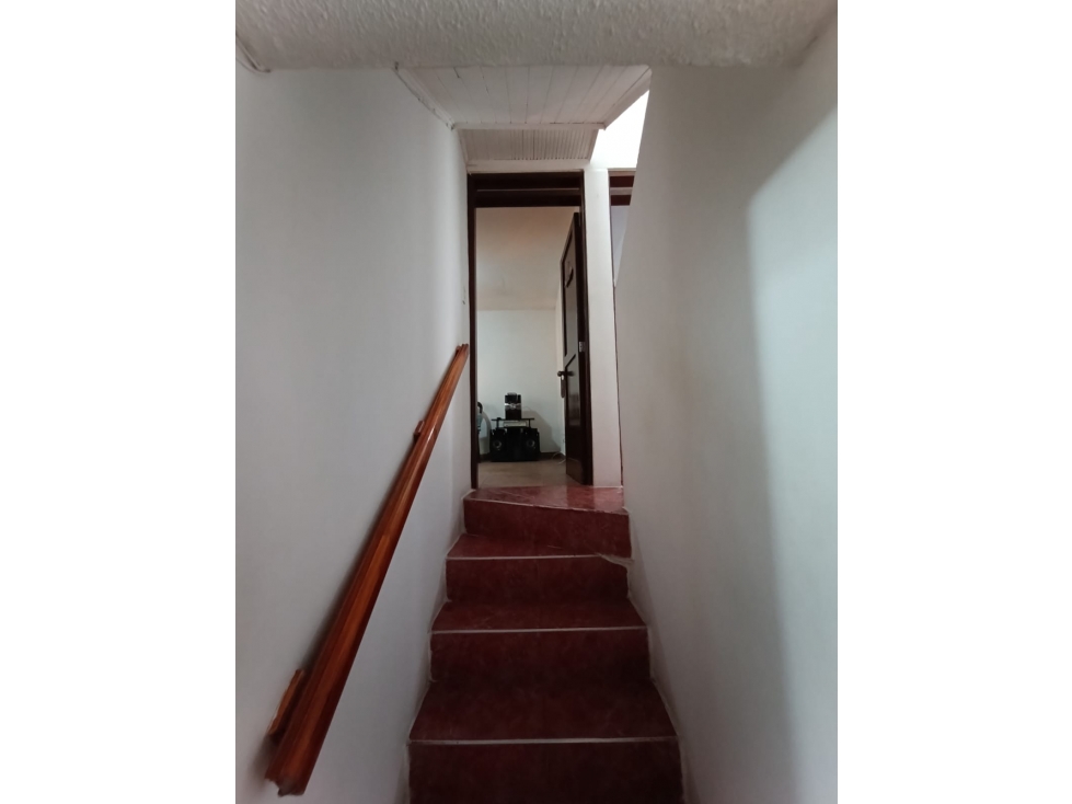 Casa en venta 320m2 La Carola 5 Niveles — foto 2