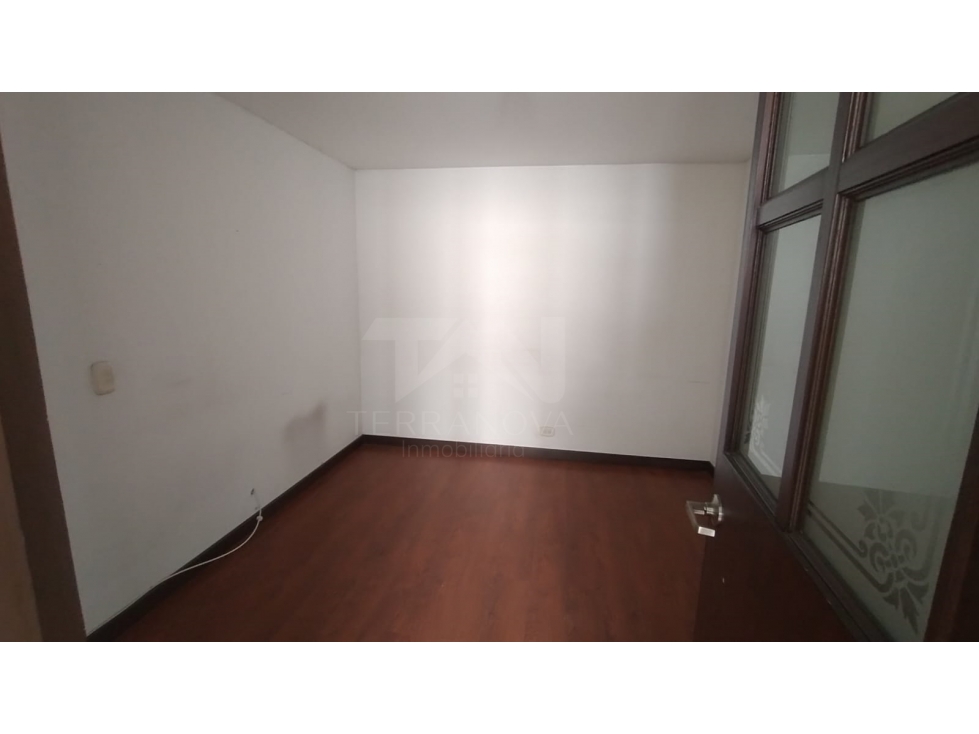Apartamento en arriendo Avenida Santander 140m2 — foto 2