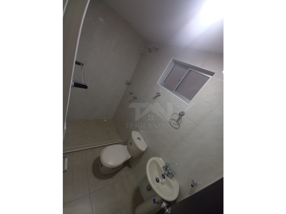 Local y/o apartaestudio 41m2 barrio Alcázares para venta — foto 2