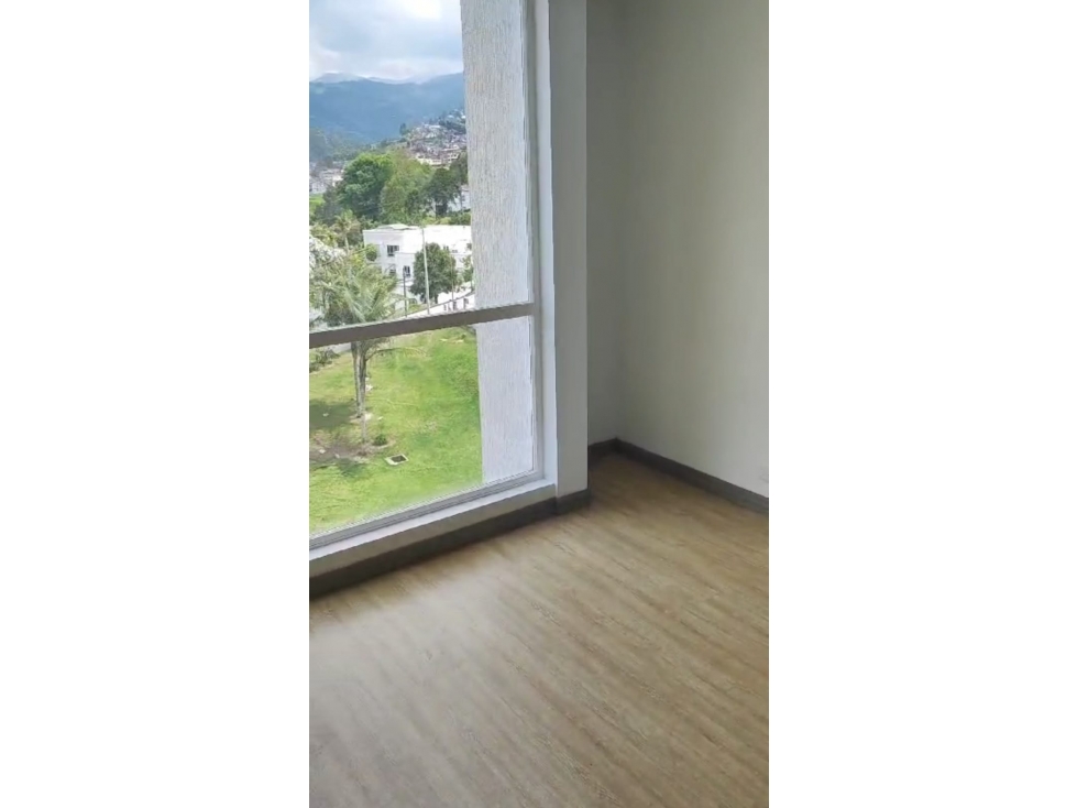 Apartamento en venta conjunto cerrado Alta Suiza Piso 11 — foto 2