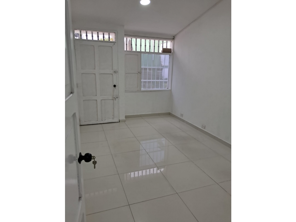 Local en Arriendo Av paralela