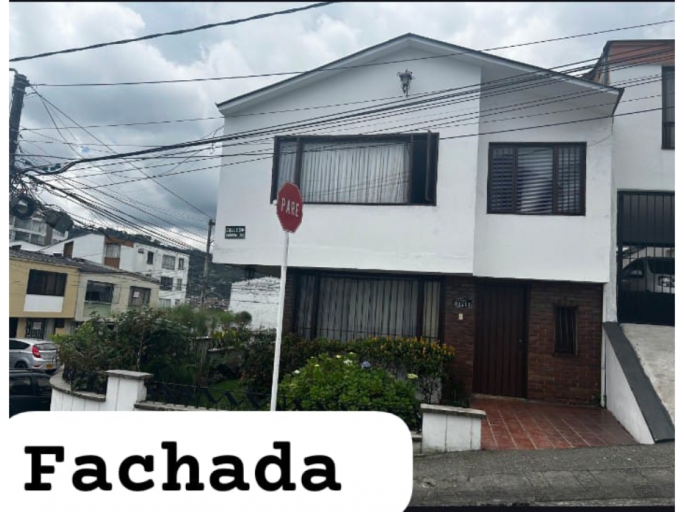 Casa Esquinera en Venta sector La Leonora