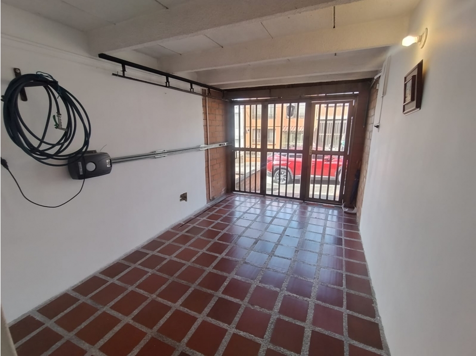 Casa en venta barrio Colseguros 180m2 — foto 6