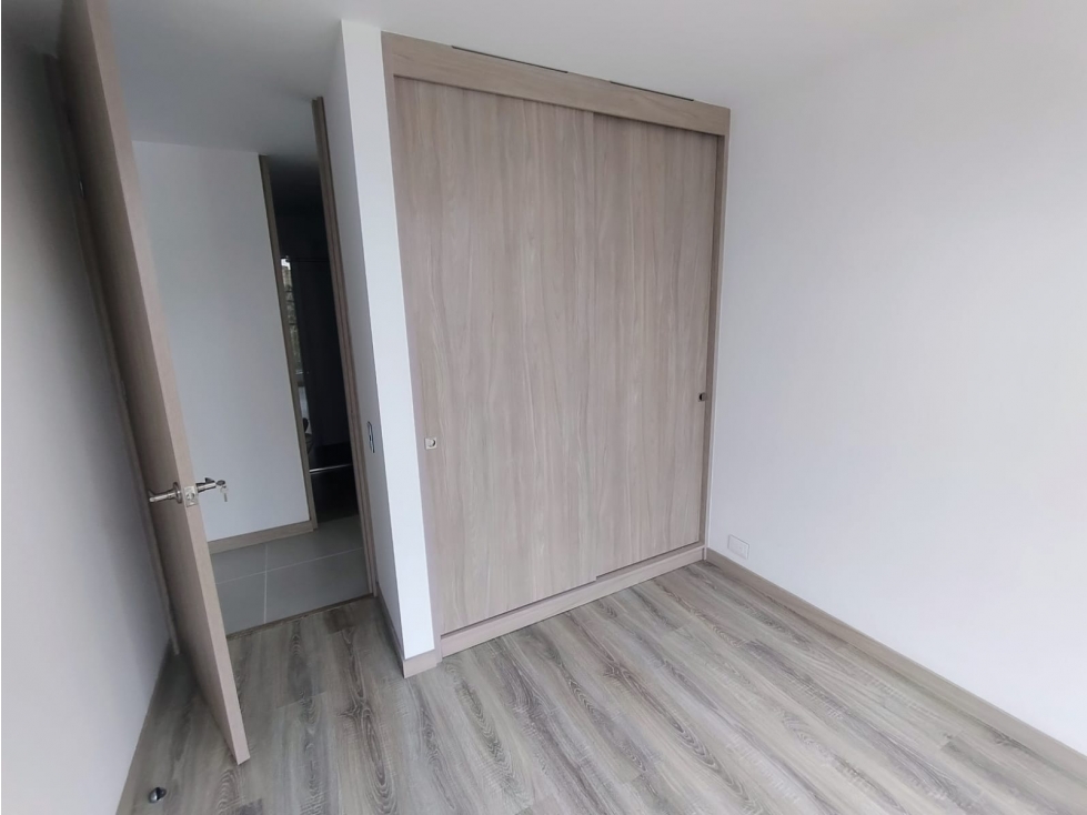 Apartamento en venta Piso 1 Robles de Bella Suiza 76m2 — foto 3