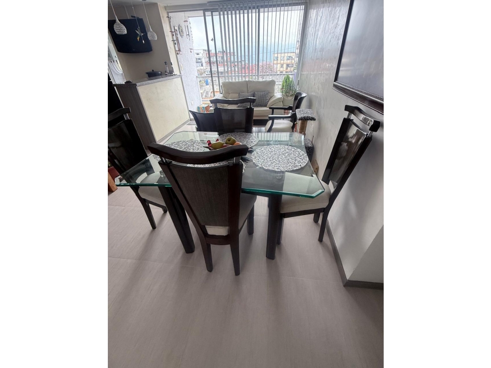 Apartamento en venta 75m2 quinto piso con ascensor — foto 2
