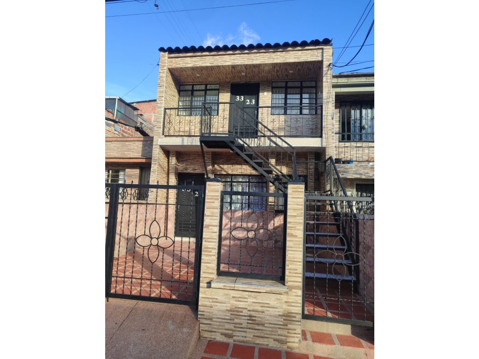 Casa en Venta con Renta Sector Fatima