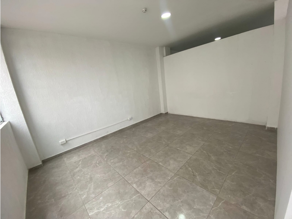 Local en Arriendo sector Milan - 4
