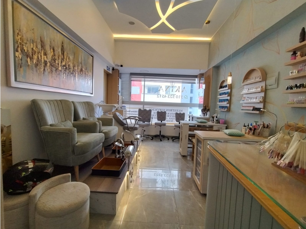 Local comercial de 35m2 centro ideal para salon de belleza - 2