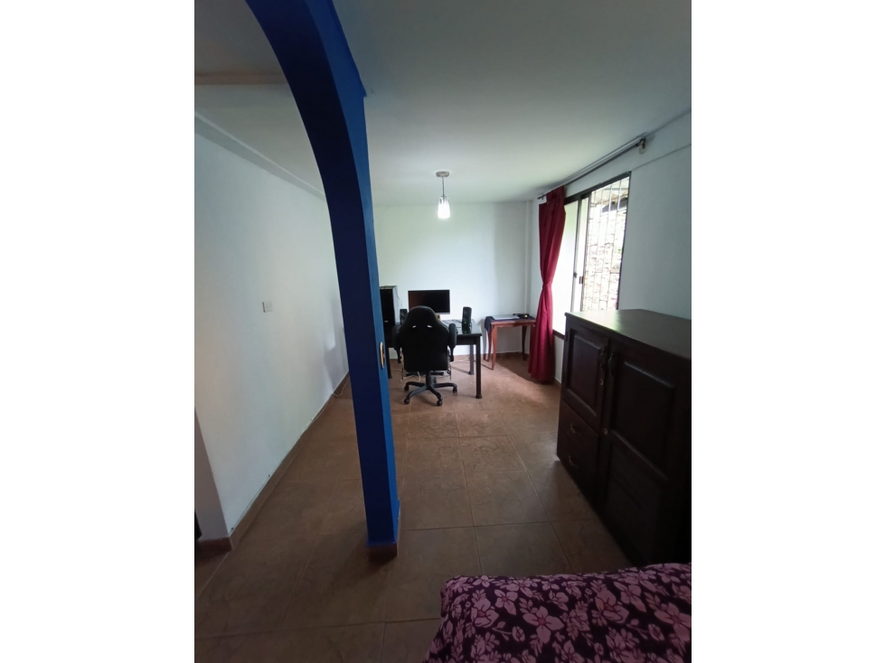 Casa en venta 320m2 La Carola 5 Niveles — foto 4