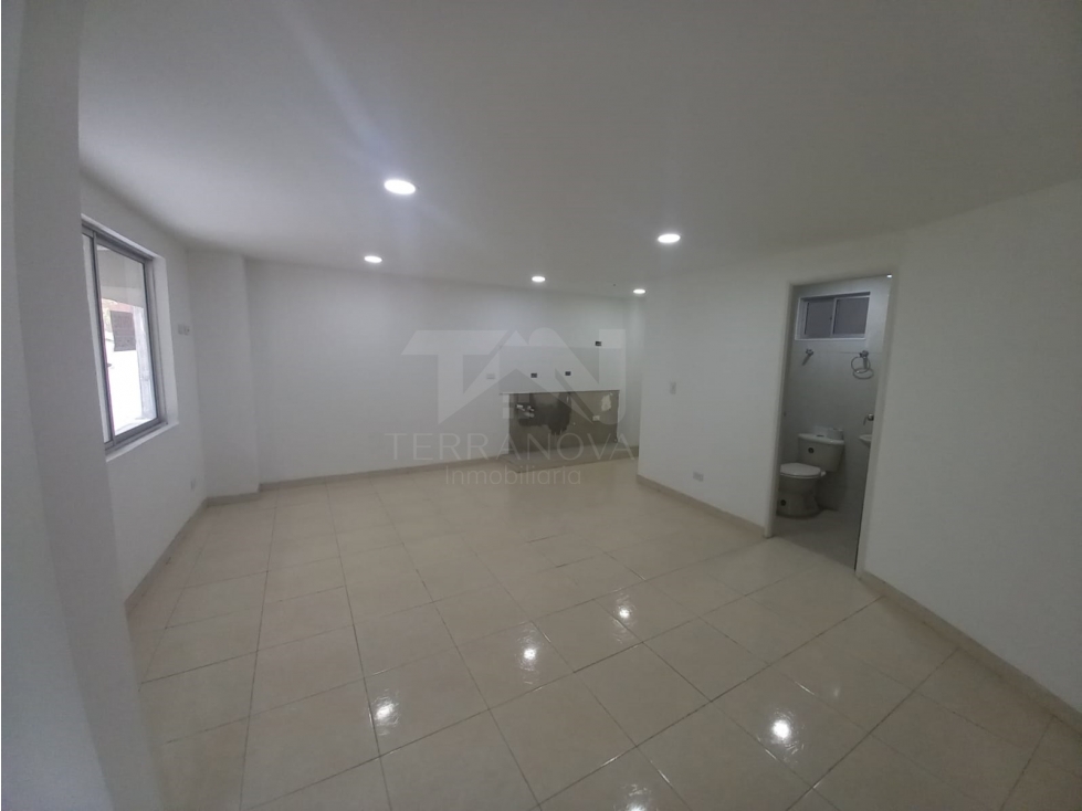 Local y/o apartaestudio 41m2 barrio Alcázares para venta — foto 3